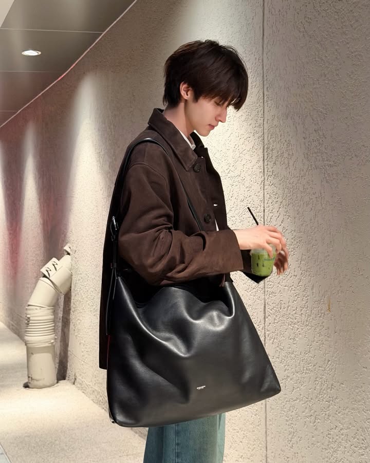 บลู - พงศ์ทิวัตถ์ ตั้งวันเจริญ