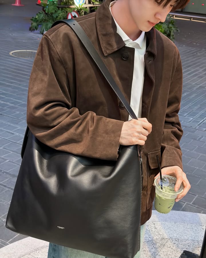 บลู - พงศ์ทิวัตถ์ ตั้งวันเจริญ