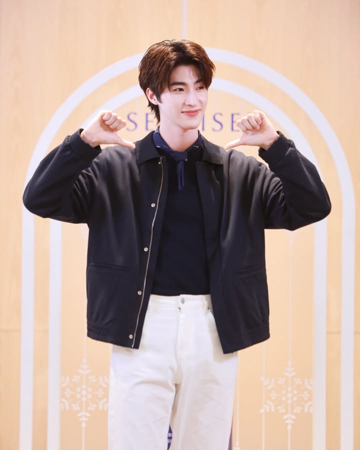 บลู - พงศ์ทิวัตถ์ ตั้งวันเจริญ