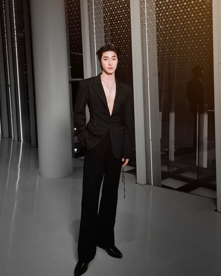 บลู - พงศ์ทิวัตถ์ ตั้งวันเจริญ