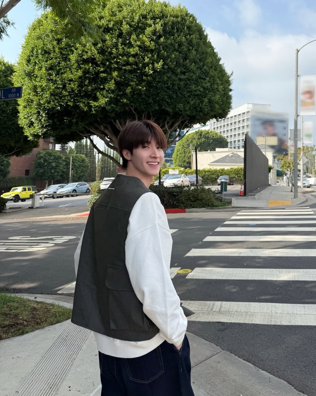 บลู - พงศ์ทิวัตถ์ ตั้งวันเจริญ