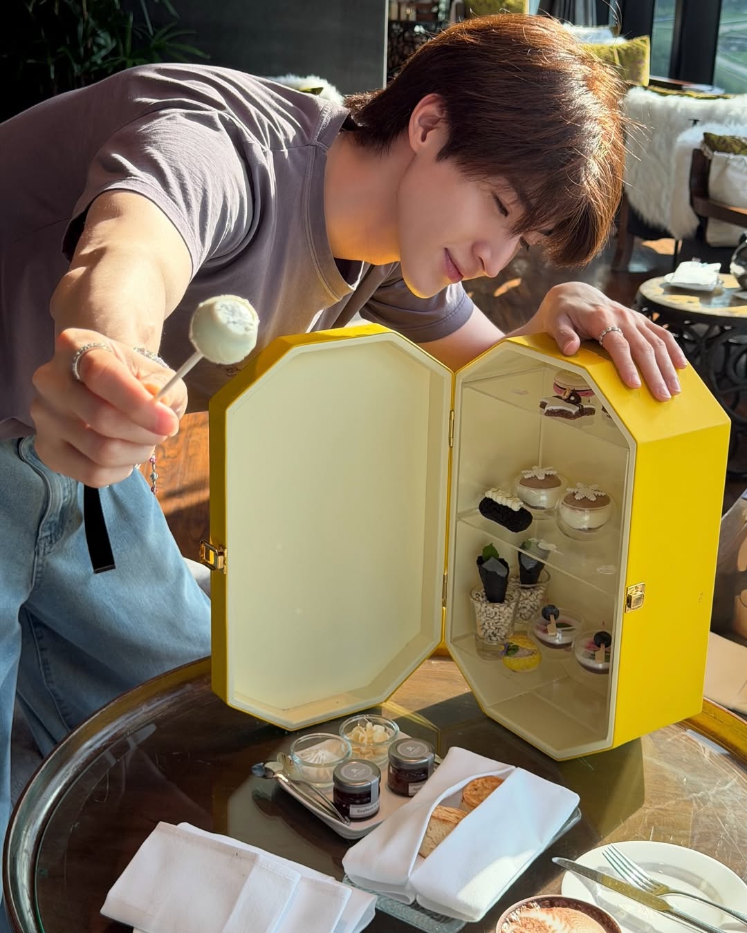 บลู - พงศ์ทิวัตถ์ ตั้งวันเจริญ