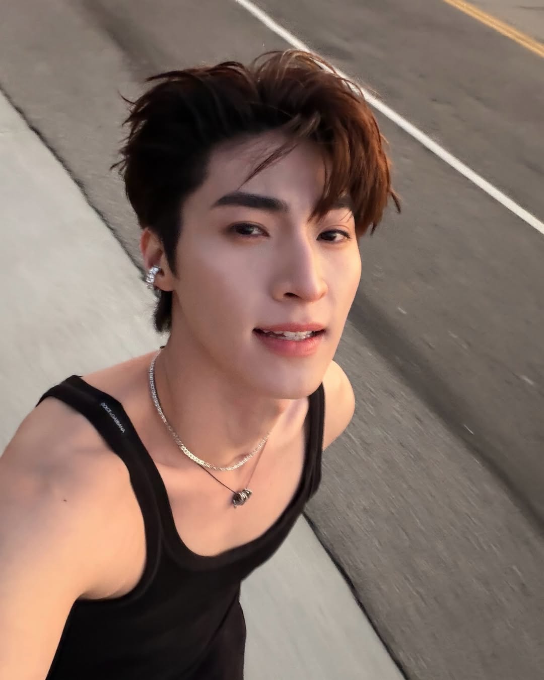 บลู - พงศ์ทิวัตถ์ ตั้งวันเจริญ