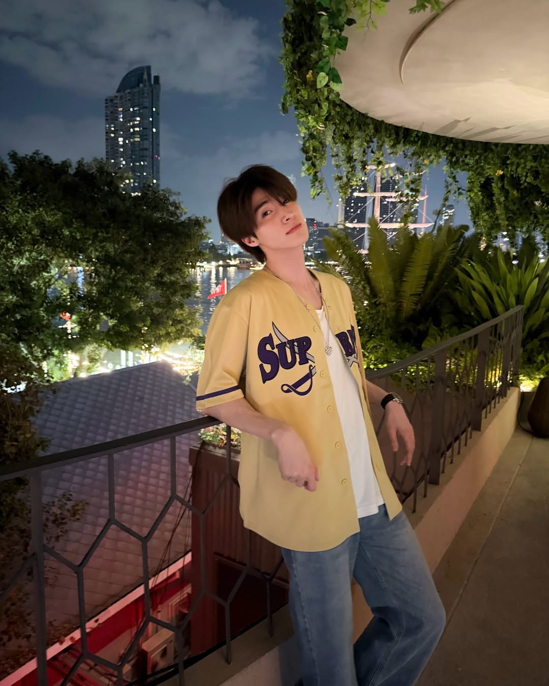 บลู - พงศ์ทิวัตถ์ ตั้งวันเจริญ