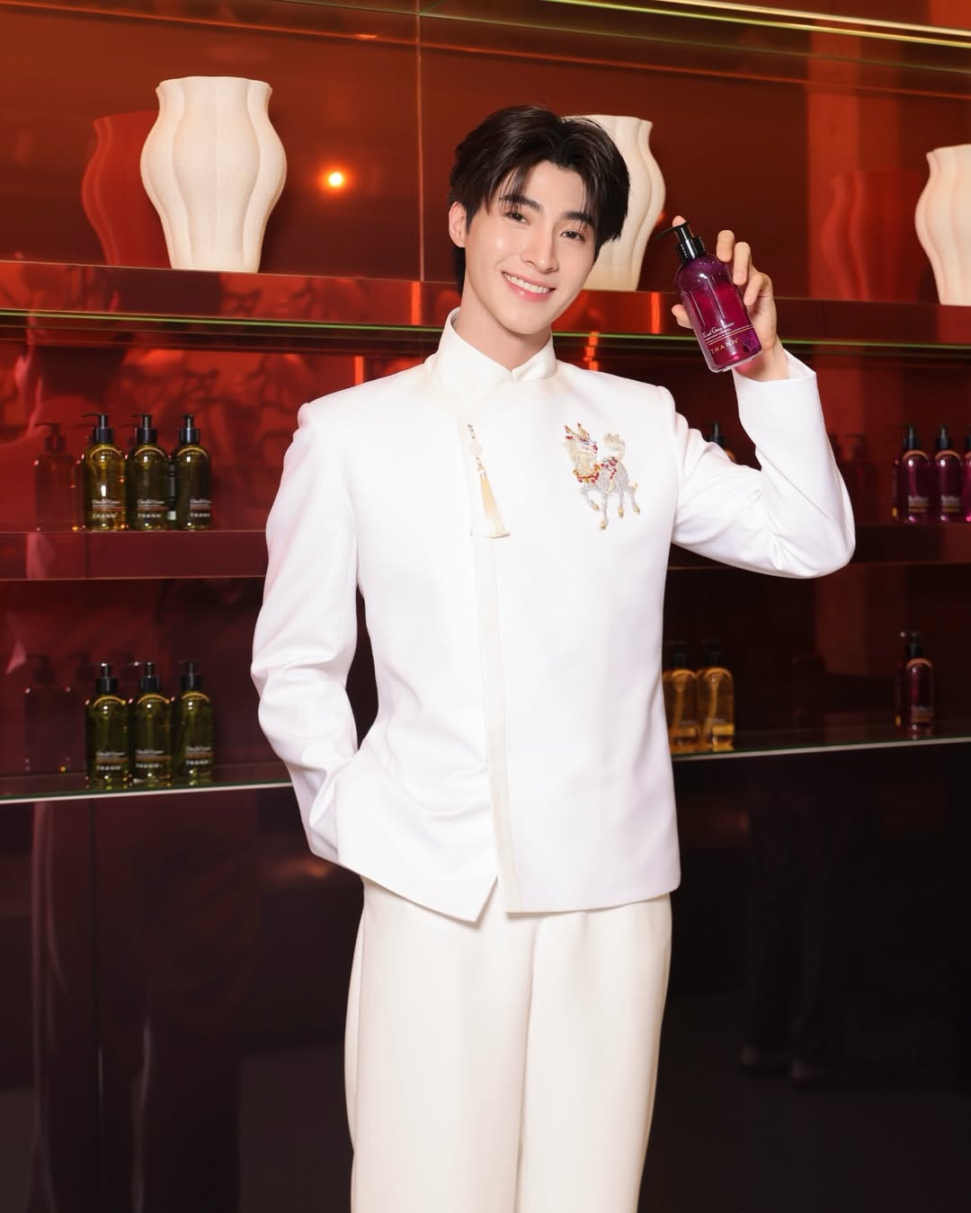 บลู - พงศ์ทิวัตถ์ ตั้งวันเจริญ