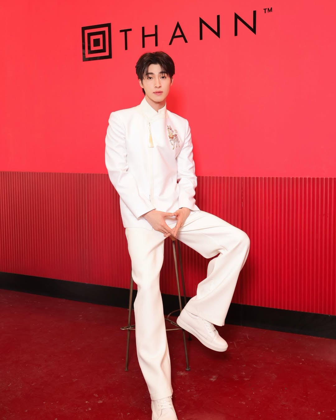 บลู - พงศ์ทิวัตถ์ ตั้งวันเจริญ