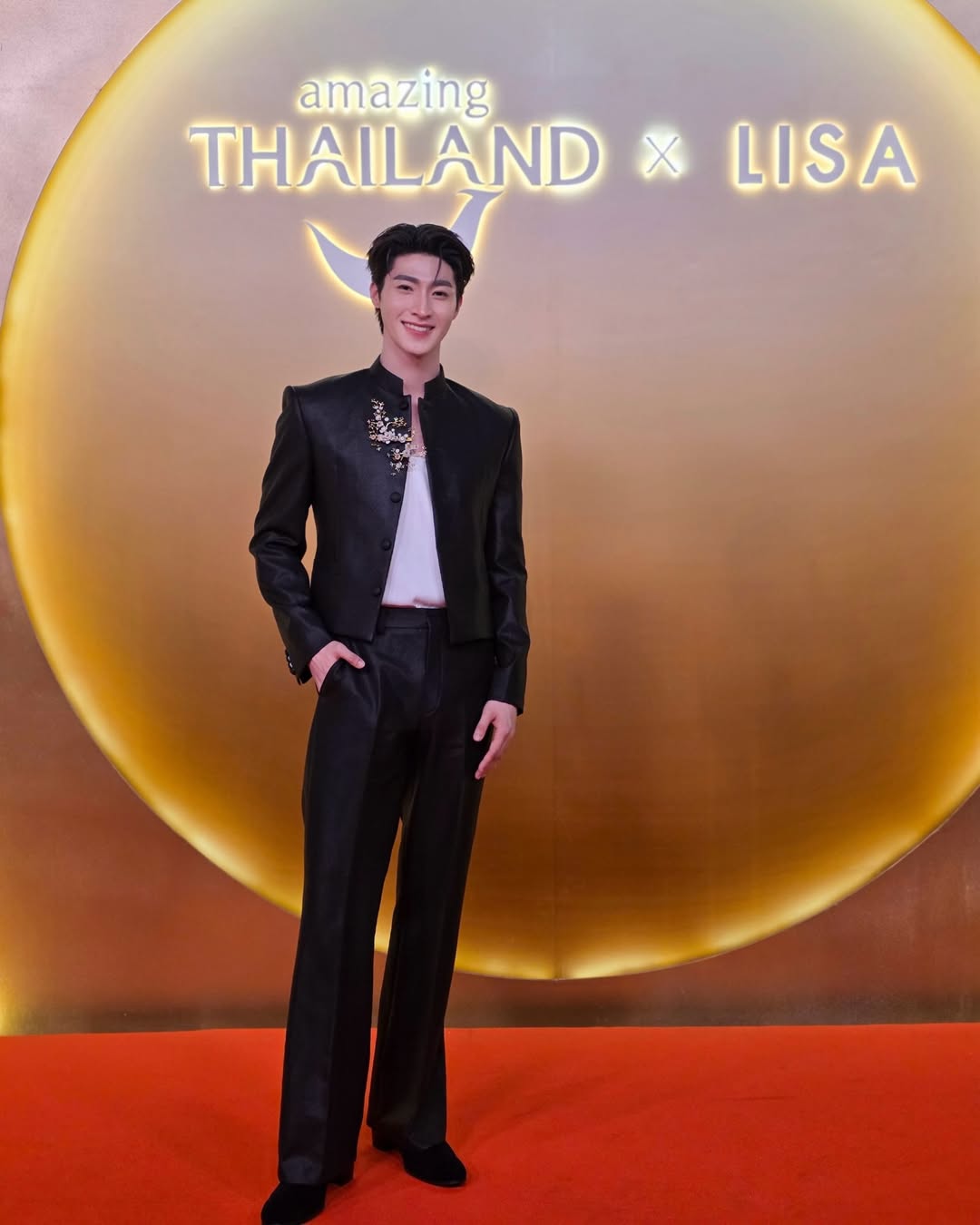 บลู - พงศ์ทิวัตถ์ ตั้งวันเจริญ