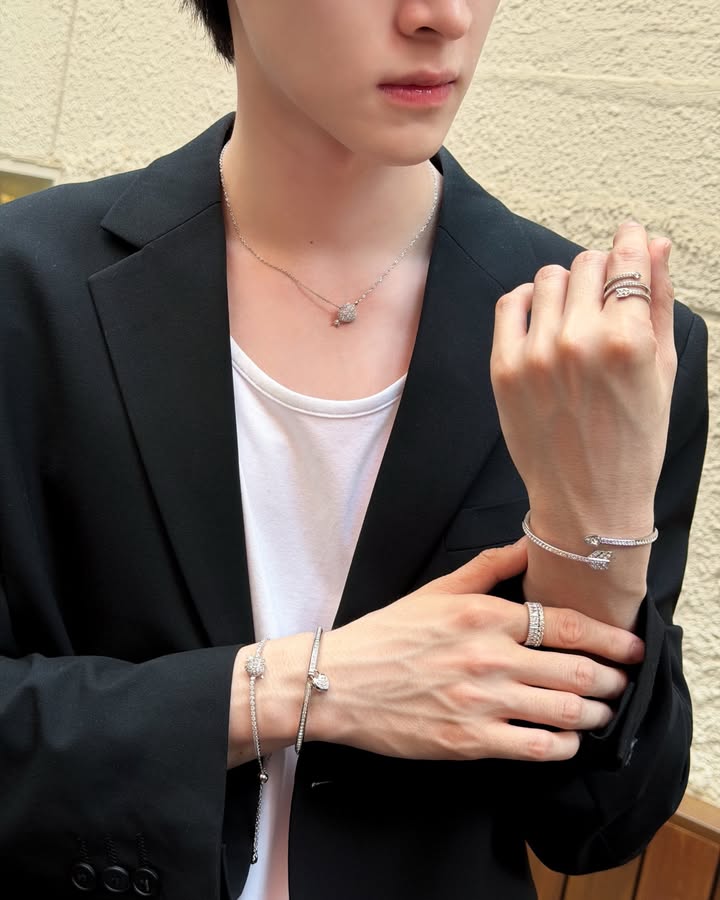 บลู - พงศ์ทิวัตถ์ ตั้งวันเจริญ