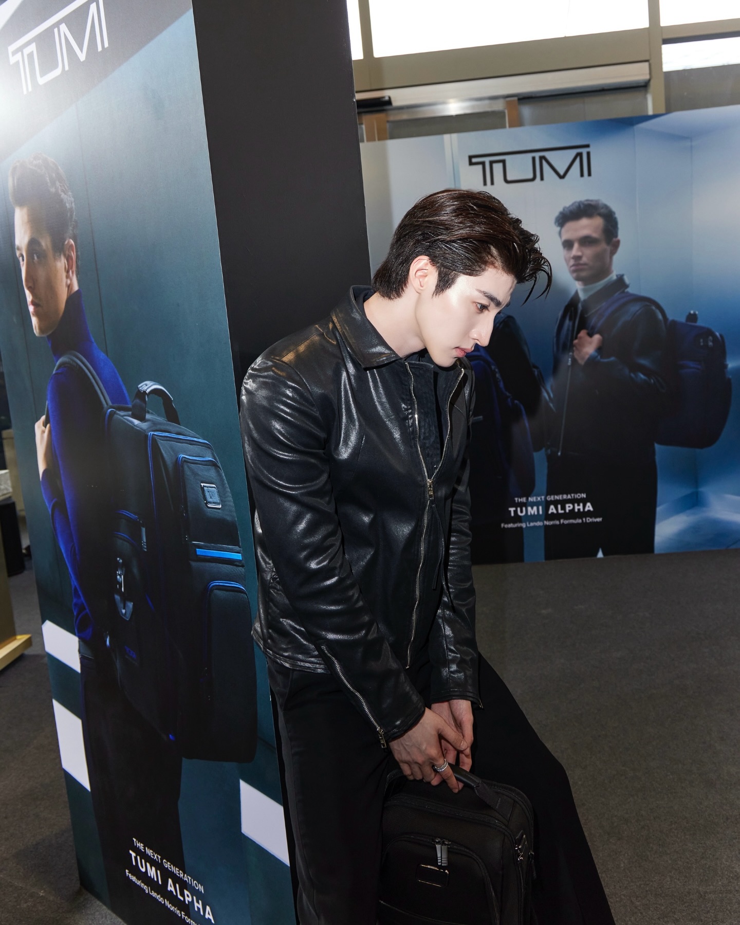 บลู - พงศ์ทิวัตถ์ ตั้งวันเจริญ