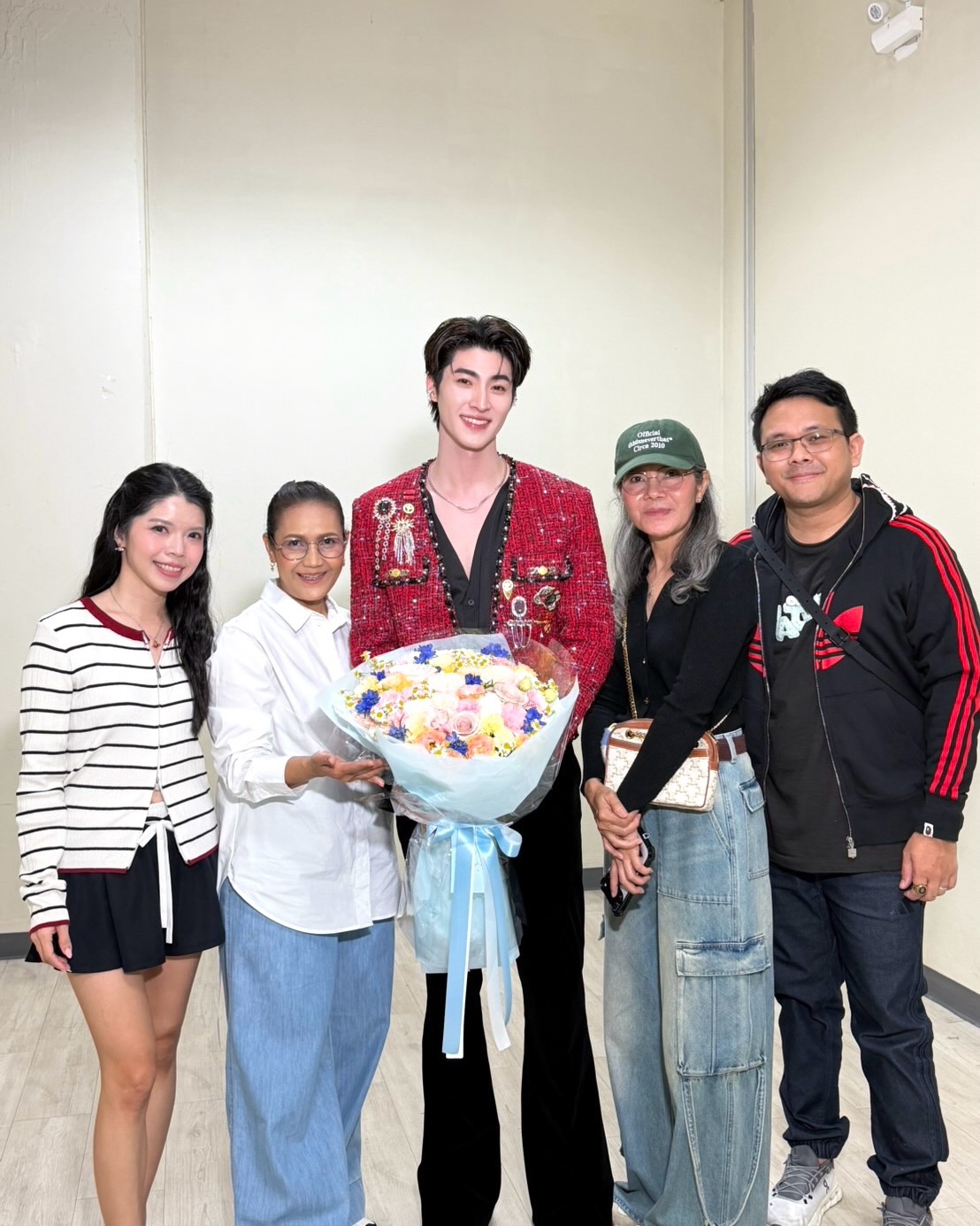 บลู - พงศ์ทิวัตถ์ ตั้งวันเจริญ