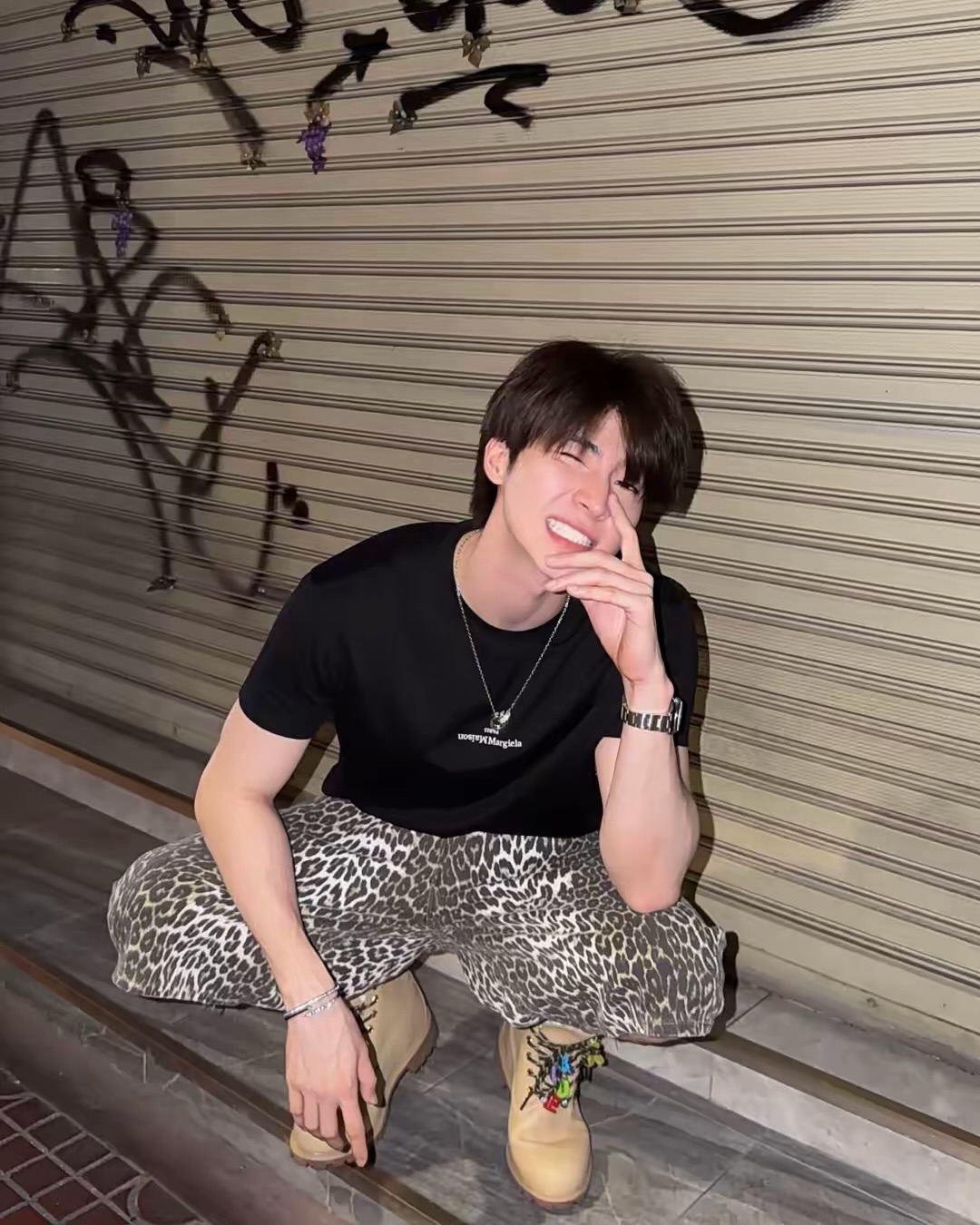 บลู - พงศ์ทิวัตถ์ ตั้งวันเจริญ