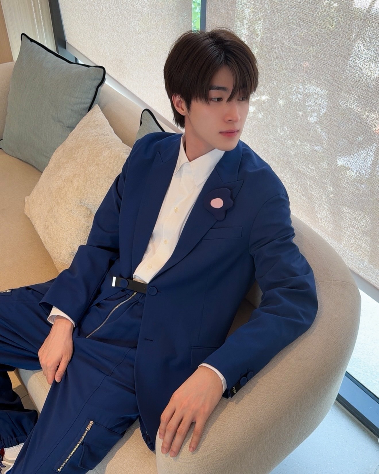 บลู - พงศ์ทิวัตถ์ ตั้งวันเจริญ