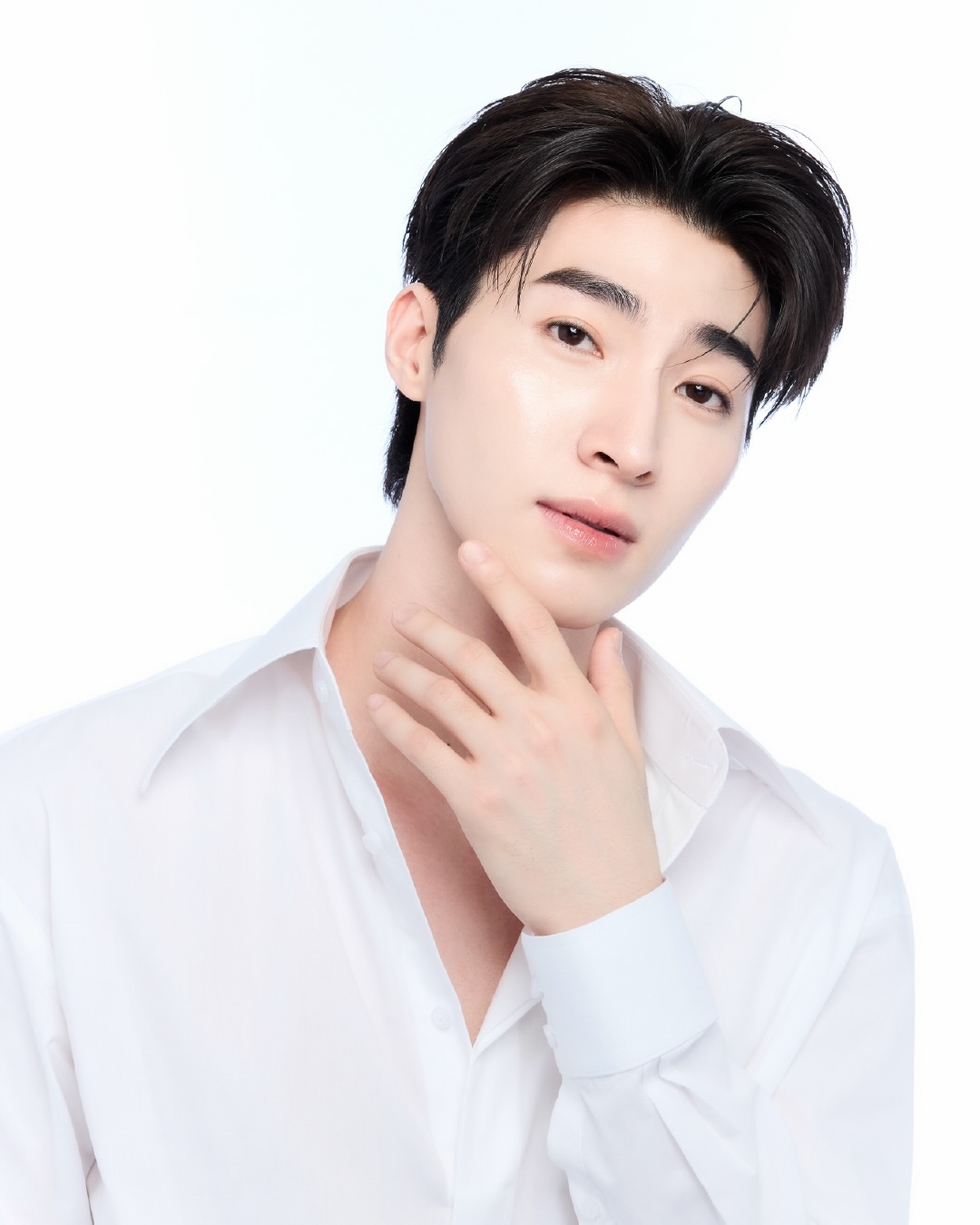 บลู - พงศ์ทิวัตถ์ ตั้งวันเจริญ