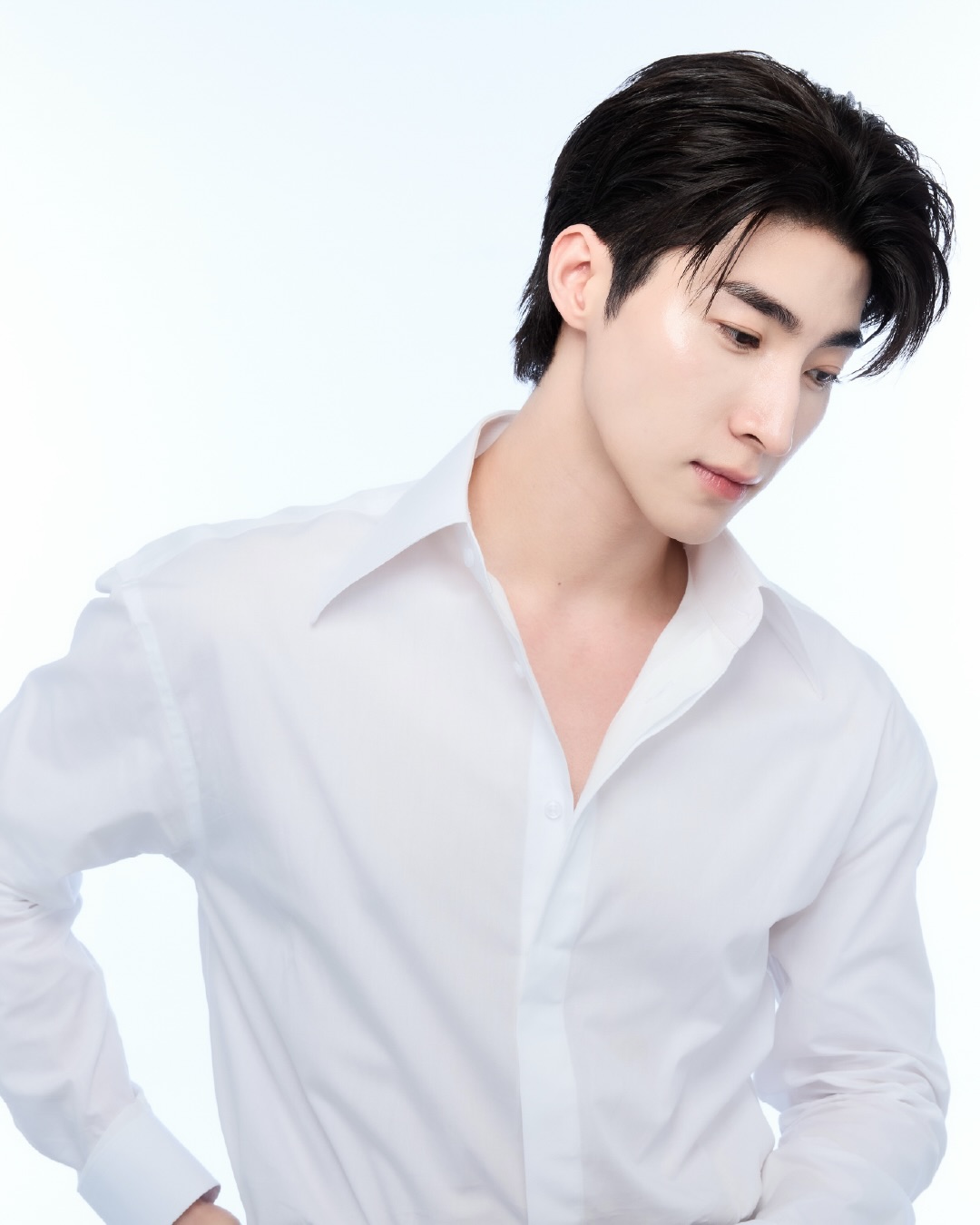 บลู - พงศ์ทิวัตถ์ ตั้งวันเจริญ