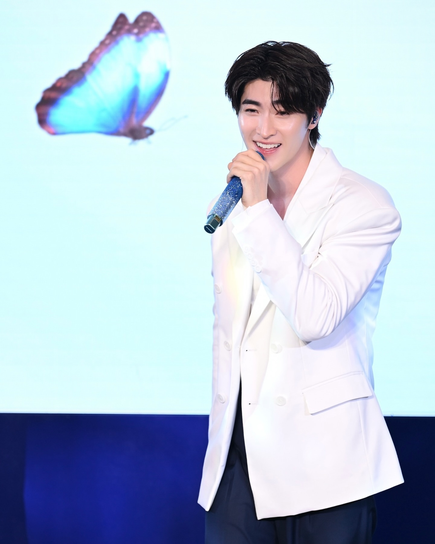 บลู - พงศ์ทิวัตถ์ ตั้งวันเจริญ