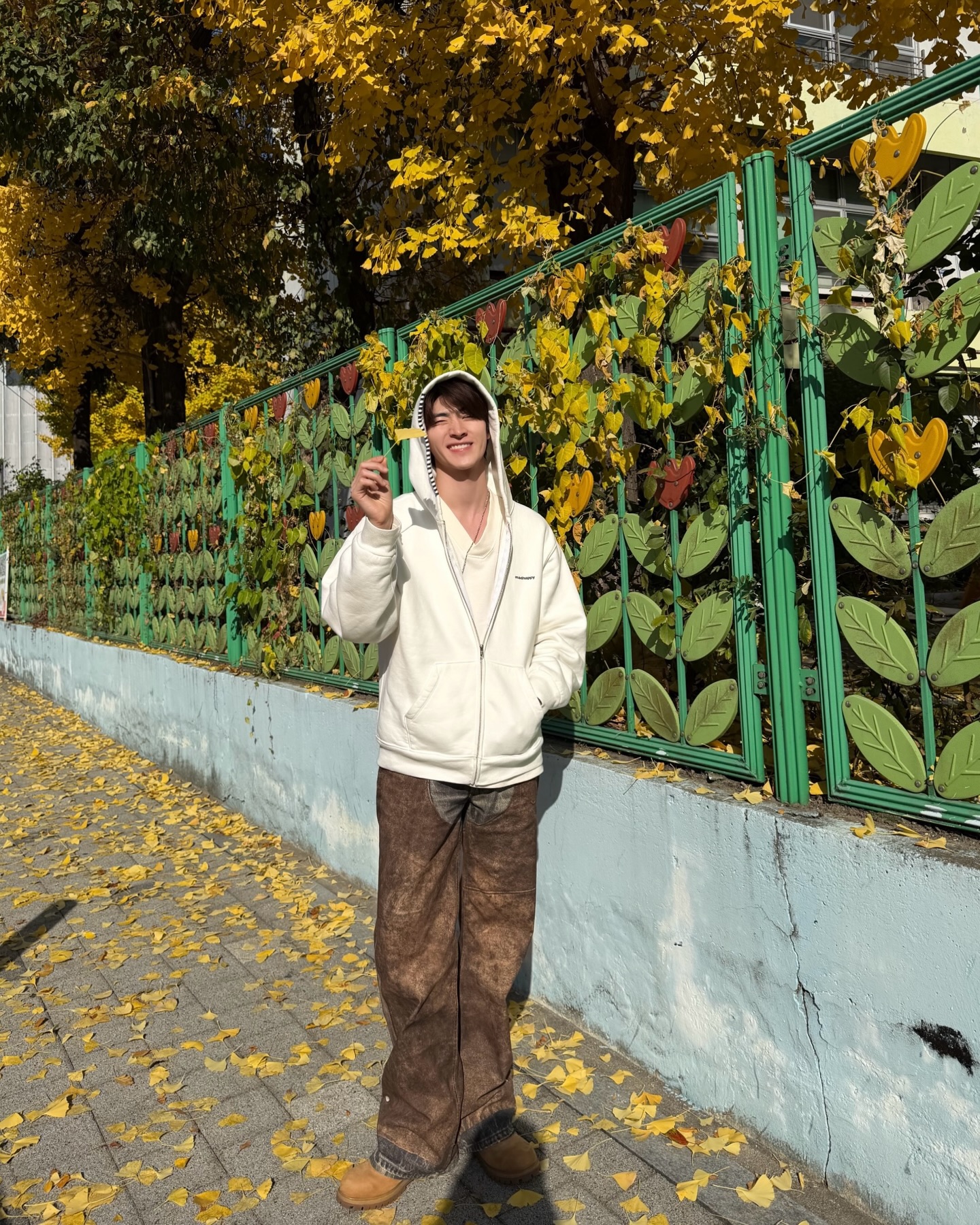 บลู - พงศ์ทิวัตถ์ ตั้งวันเจริญ