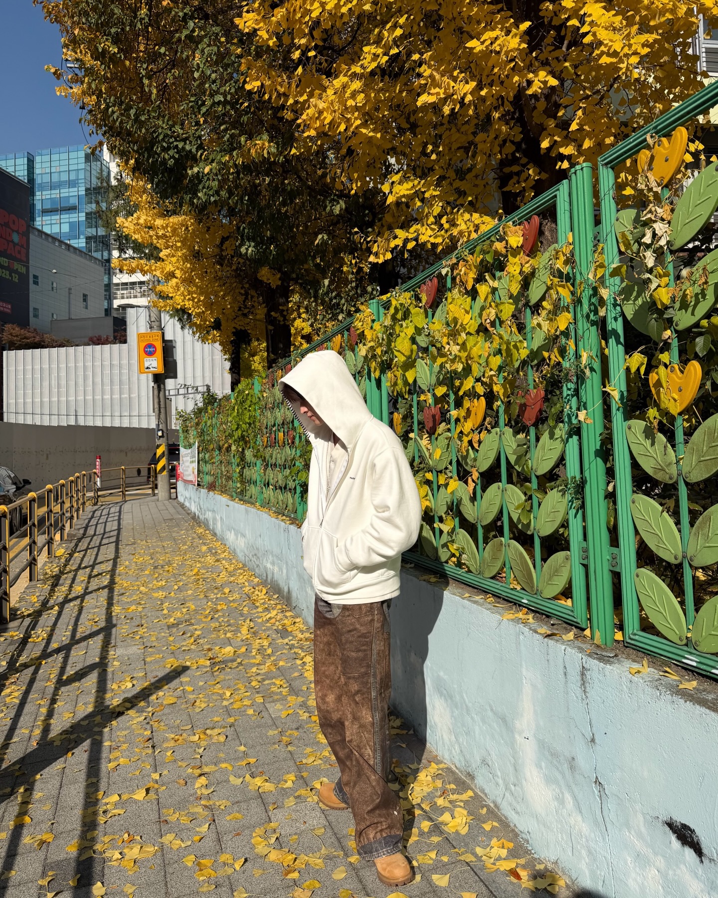 บลู - พงศ์ทิวัตถ์ ตั้งวันเจริญ