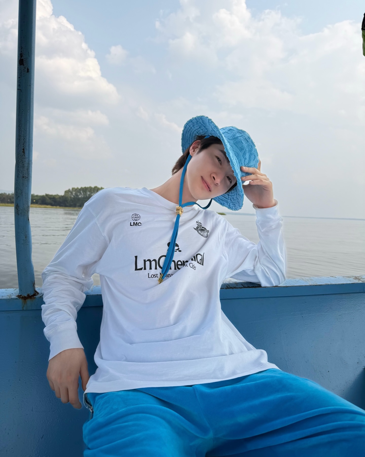 บลู - พงศ์ทิวัตถ์ ตั้งวันเจริญ