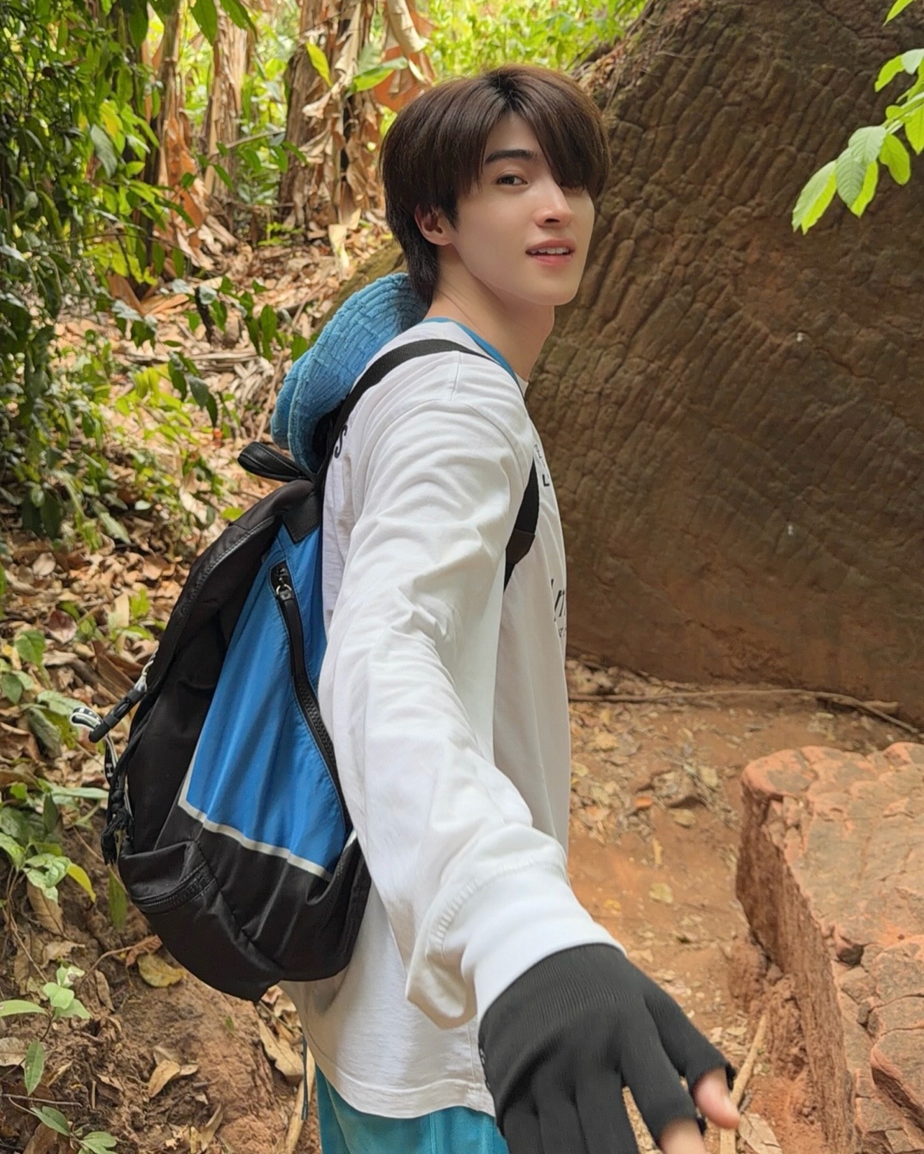 บลู - พงศ์ทิวัตถ์ ตั้งวันเจริญ