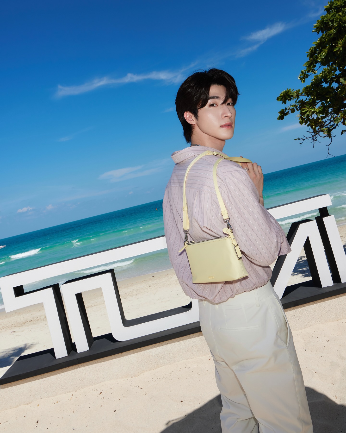 บลู - พงศ์ทิวัตถ์ ตั้งวันเจริญ