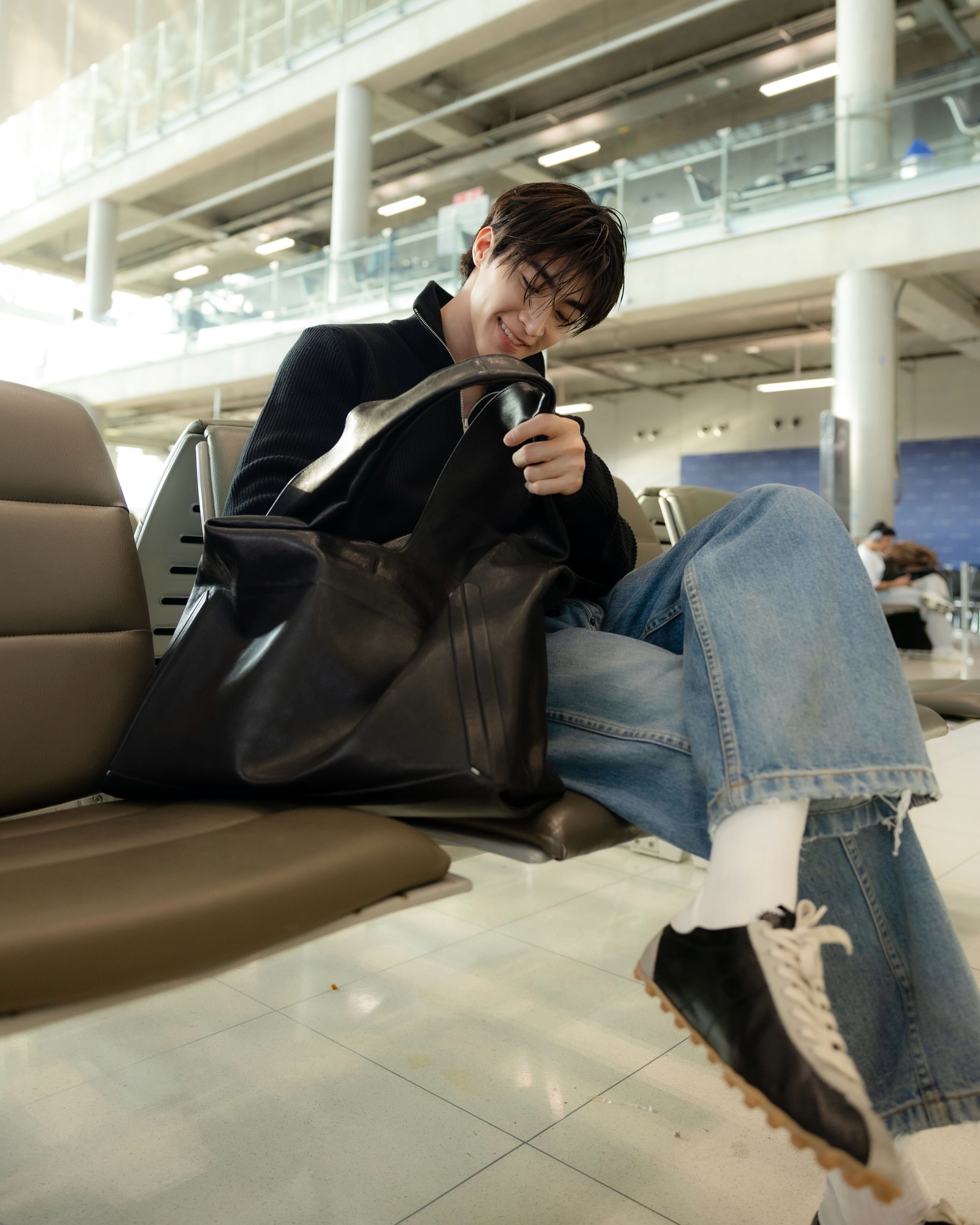 บลู - พงศ์ทิวัตถ์ ตั้งวันเจริญ