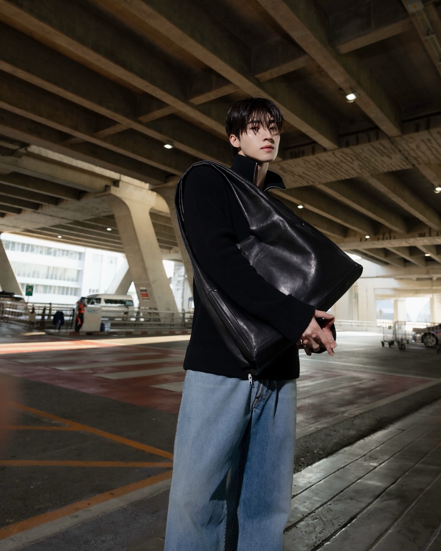 บลู - พงศ์ทิวัตถ์ ตั้งวันเจริญ