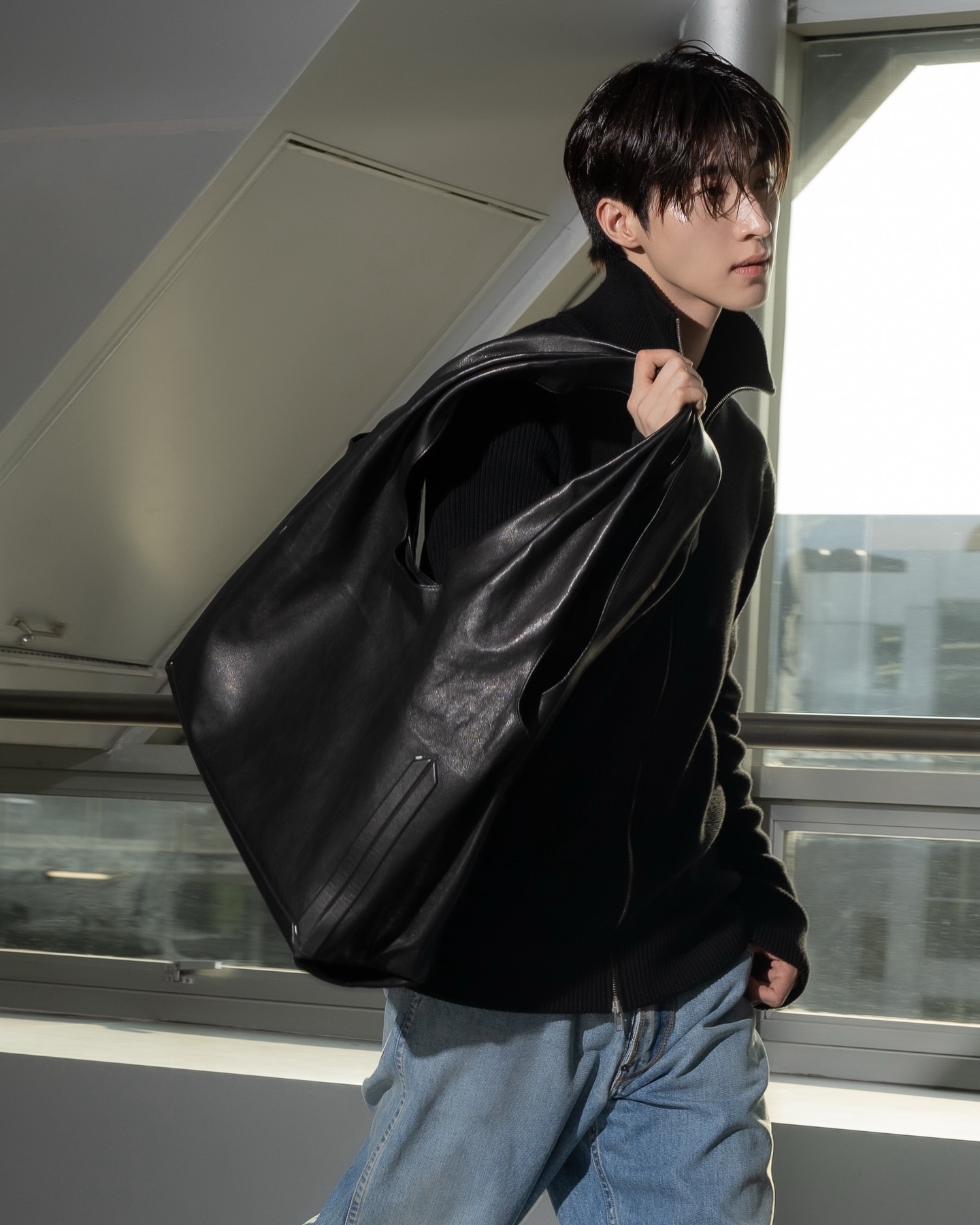 บลู - พงศ์ทิวัตถ์ ตั้งวันเจริญ