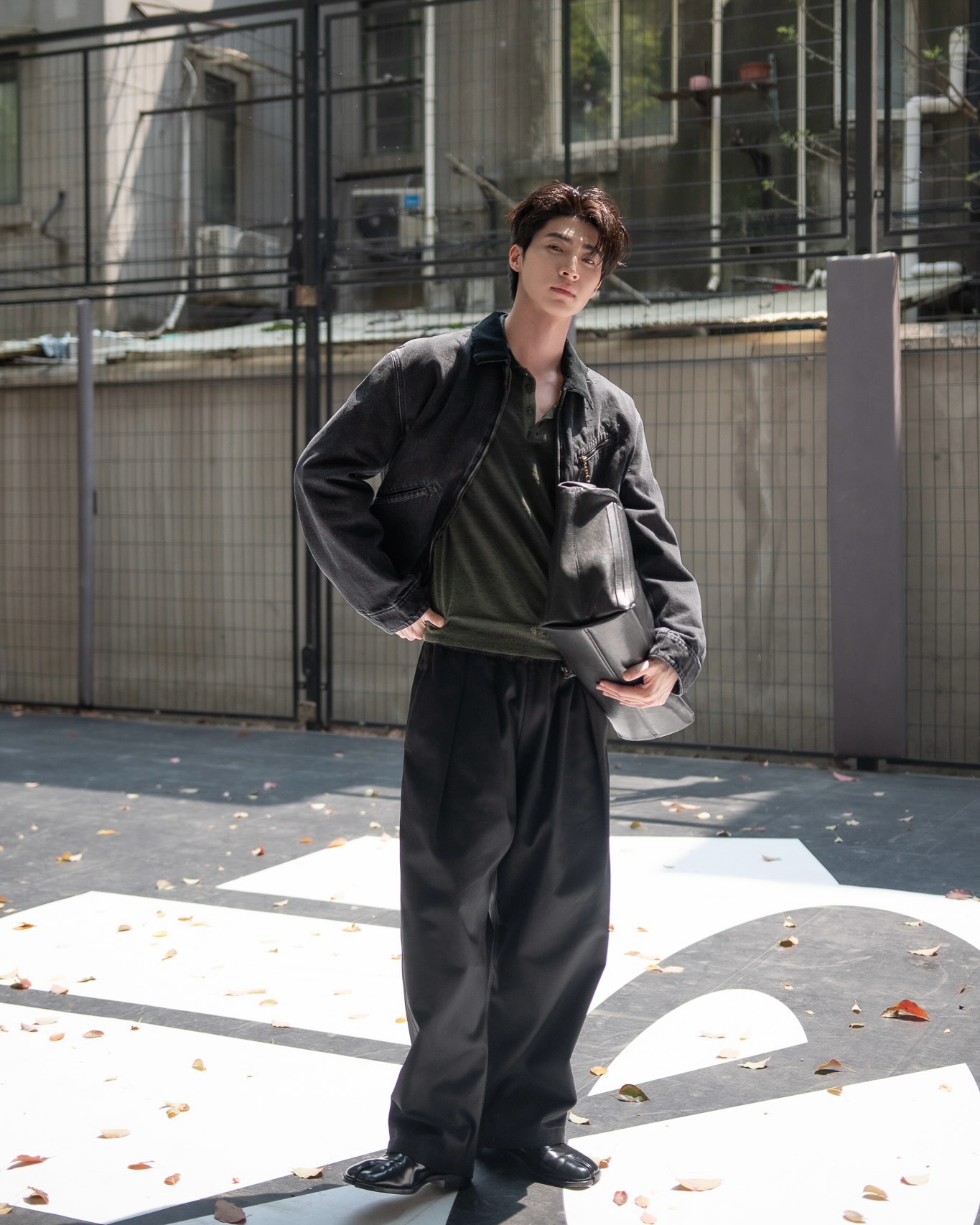 บลู - พงศ์ทิวัตถ์ ตั้งวันเจริญ