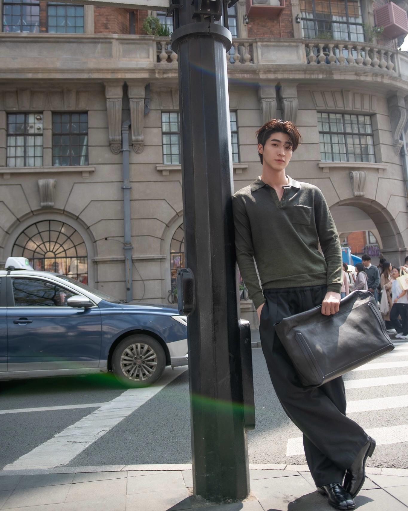 บลู - พงศ์ทิวัตถ์ ตั้งวันเจริญ