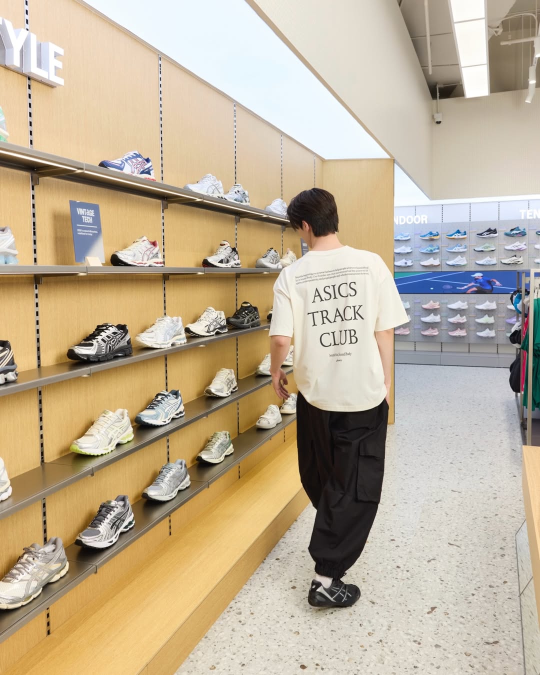 บลู - พงศ์ทิวัตถ์ ตั้งวันเจริญ