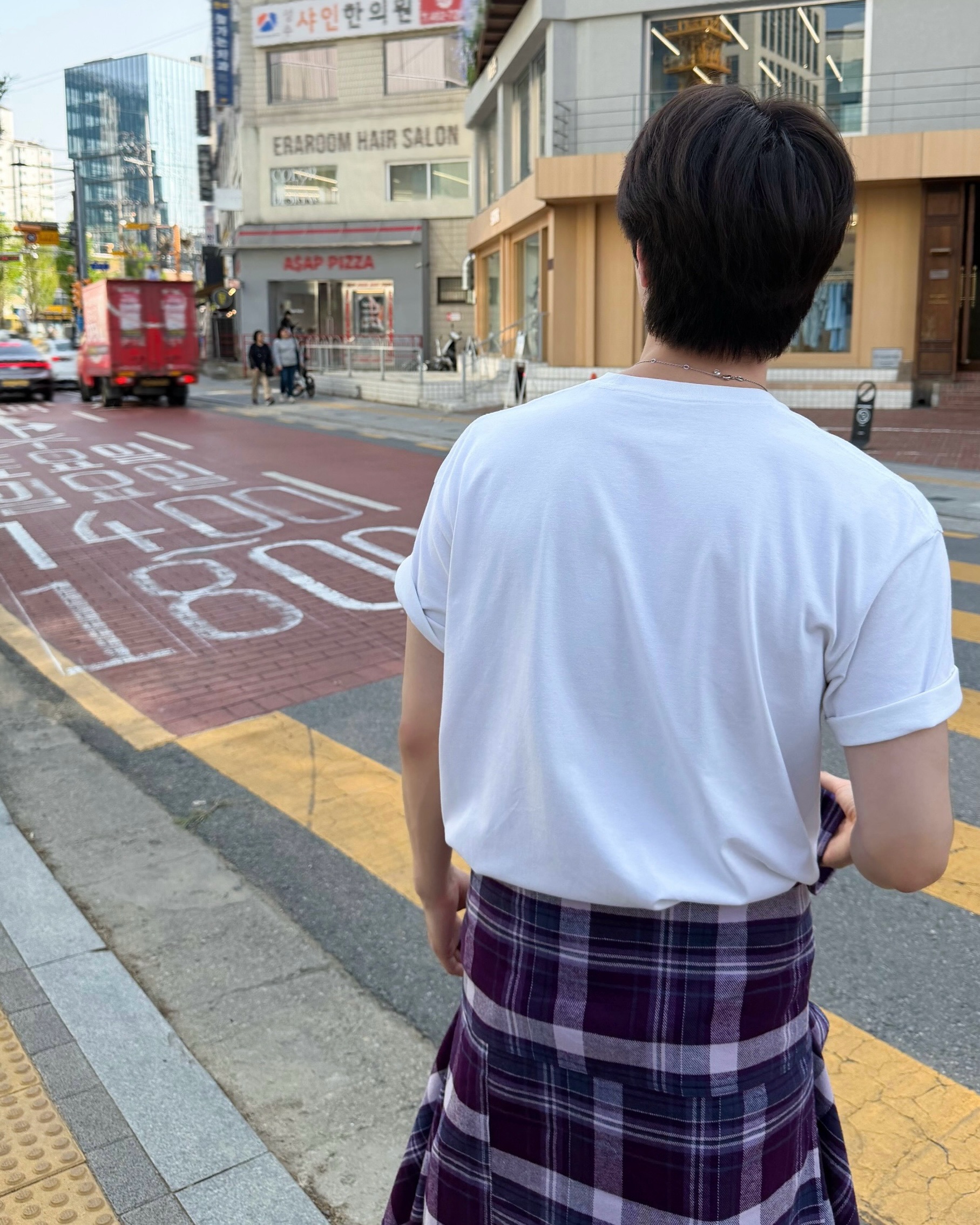 บลู - พงศ์ทิวัตถ์ ตั้งวันเจริญ