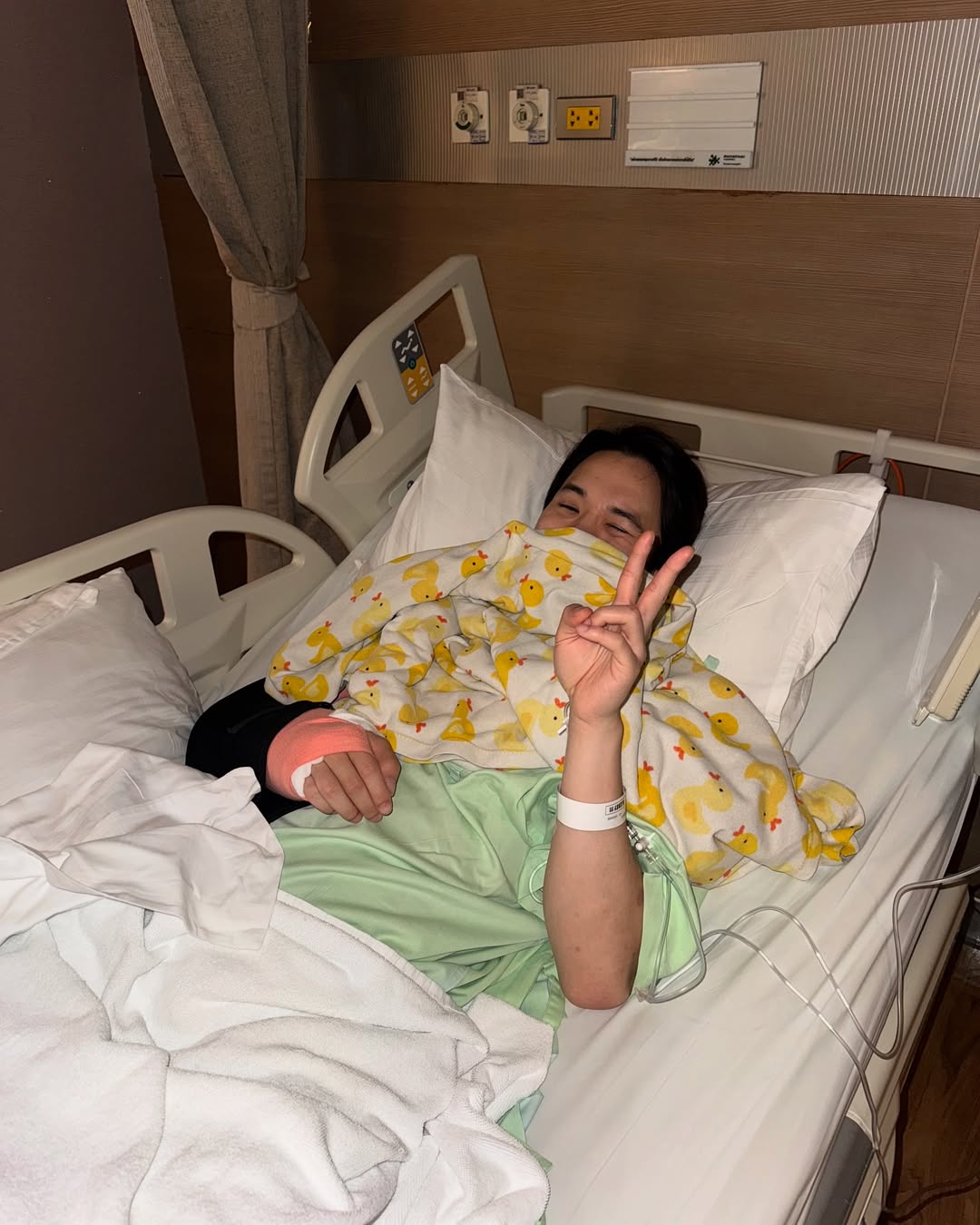 เจมส์ - ธีรดนย์ ศุภพันธุ์ภิญโญ