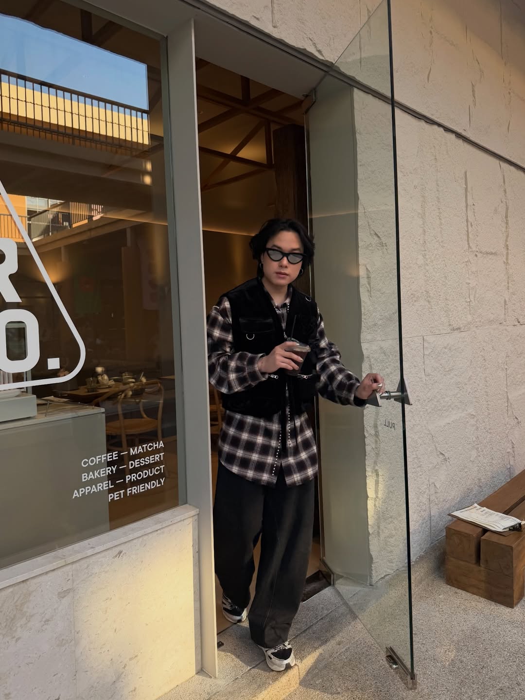 เจมส์ - ธีรดนย์ ศุภพันธุ์ภิญโญ