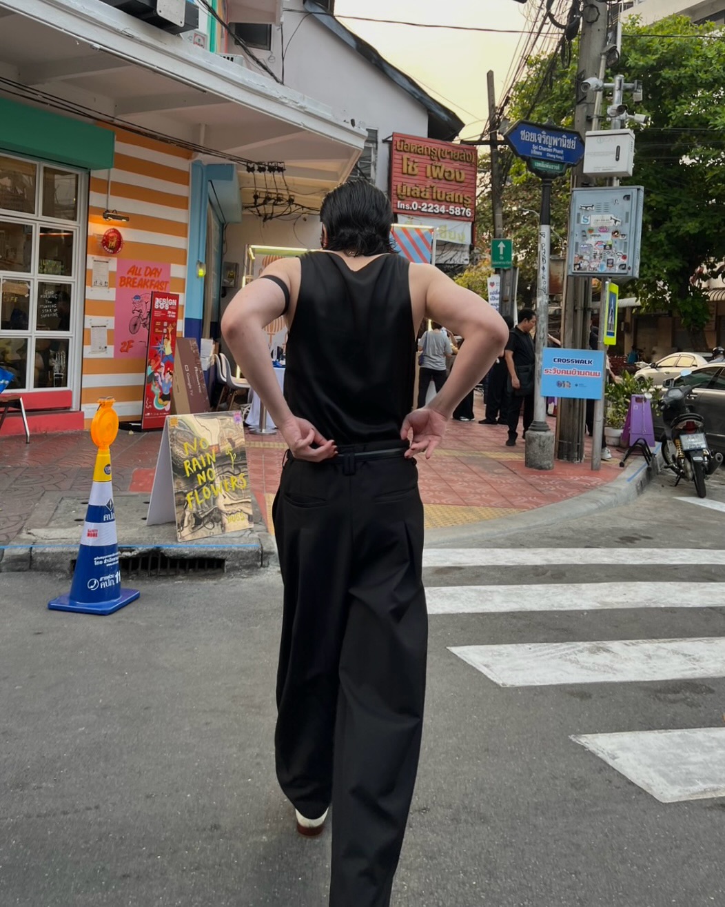 เจมส์ - ธีรดนย์ ศุภพันธุ์ภิญโญ