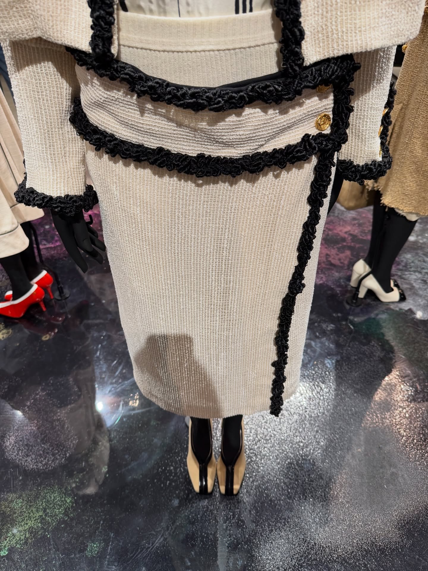 เจมส์ - ธีรดนย์ ศุภพันธุ์ภิญโญ