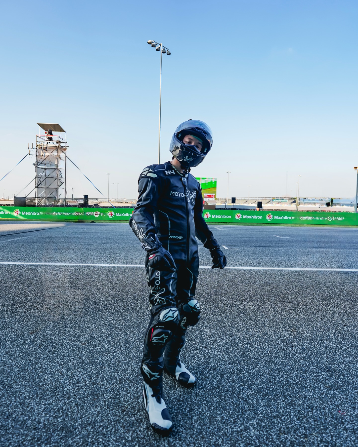 เจมส์ - ธีรดนย์ ศุภพันธุ์ภิญโญ