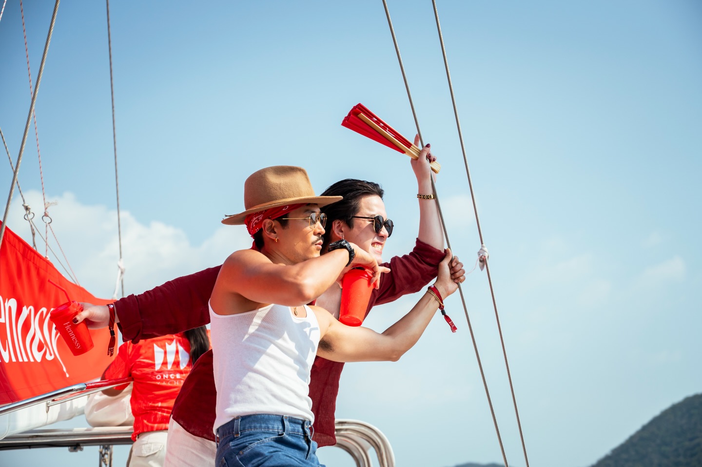 เจมส์ - ธีรดนย์ ศุภพันธุ์ภิญโญ