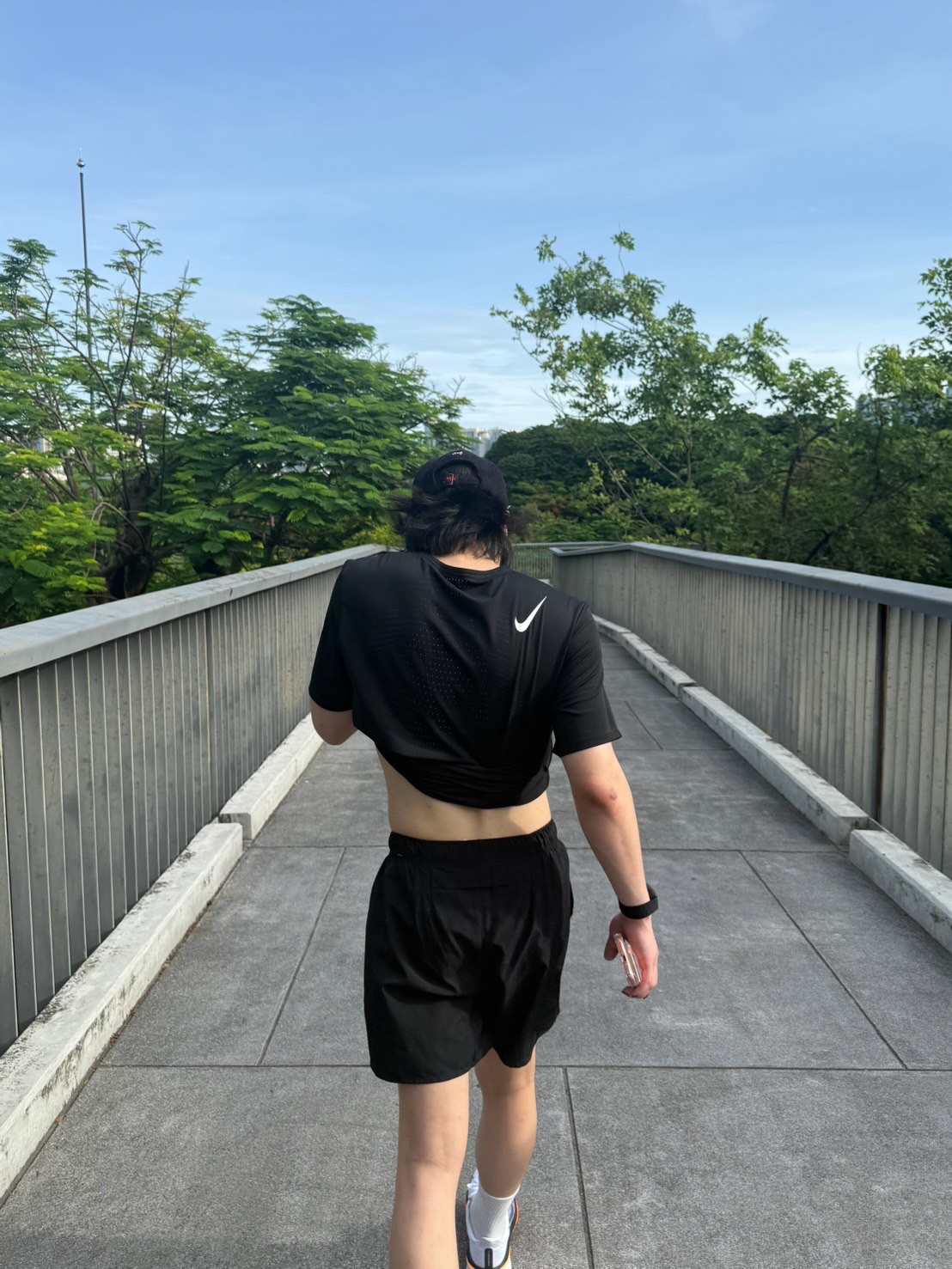 เจมส์ - ธีรดนย์ ศุภพันธุ์ภิญโญ