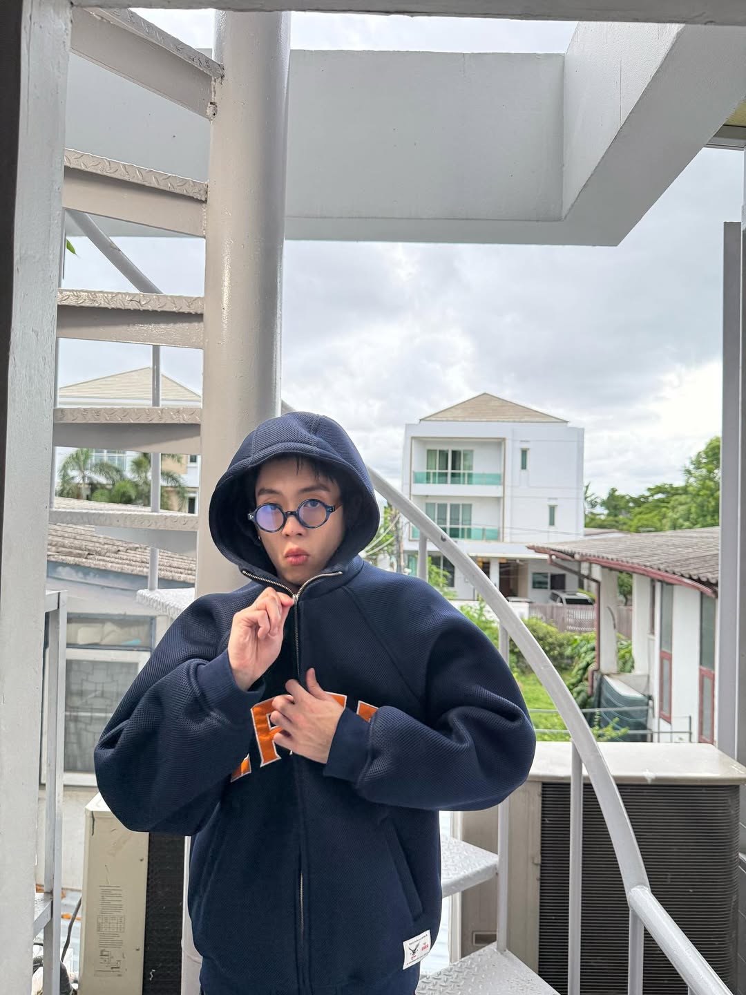 นิว - ชยภัค ตันประยูร