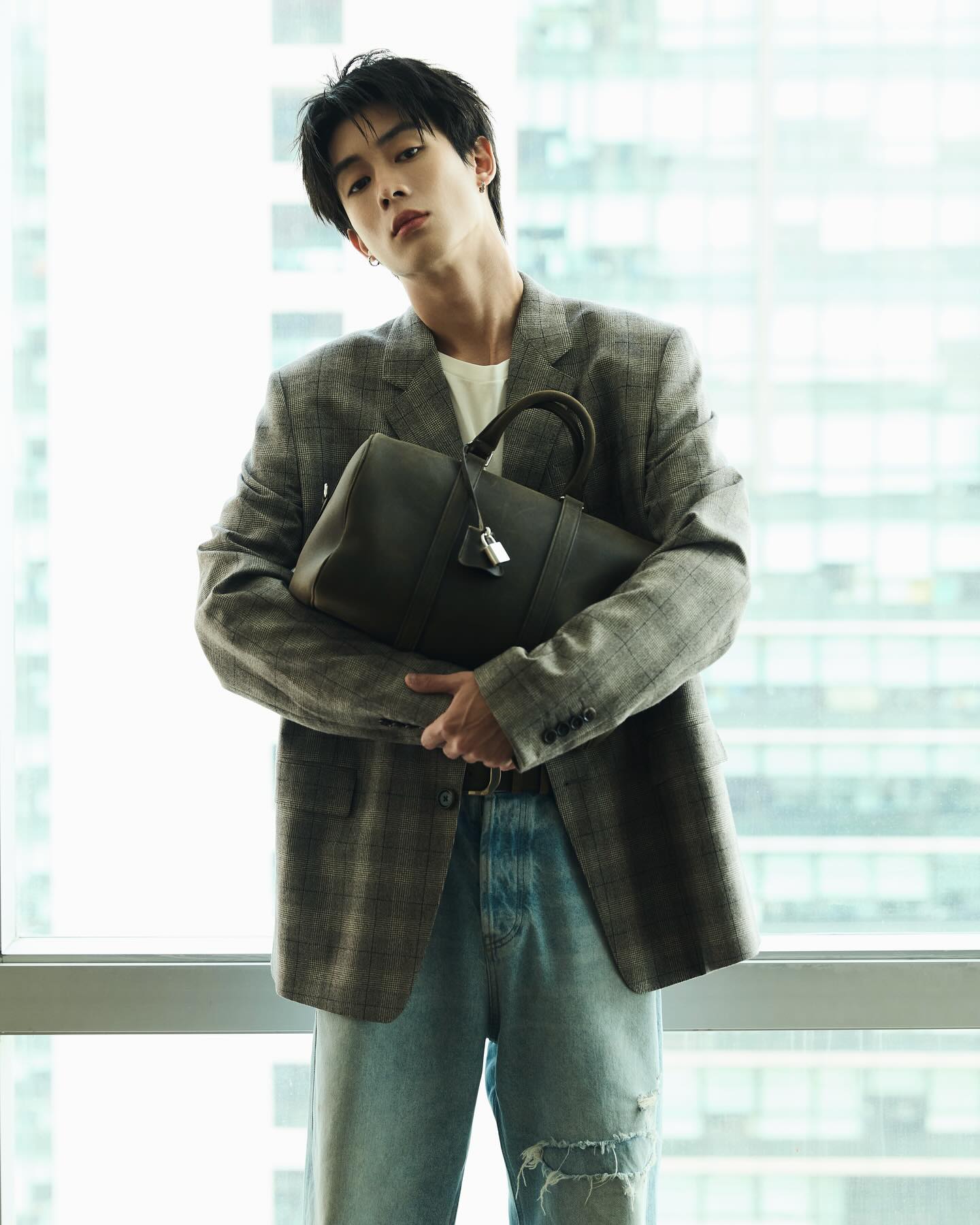 นิว - ชยภัค ตันประยูร