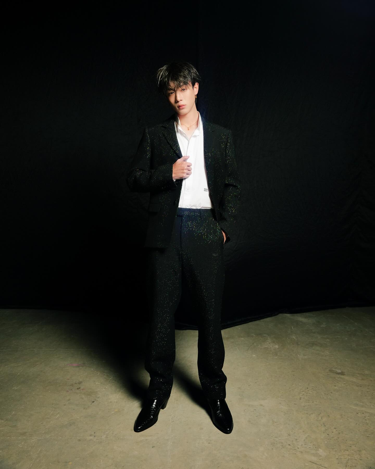 นิว - ชยภัค ตันประยูร