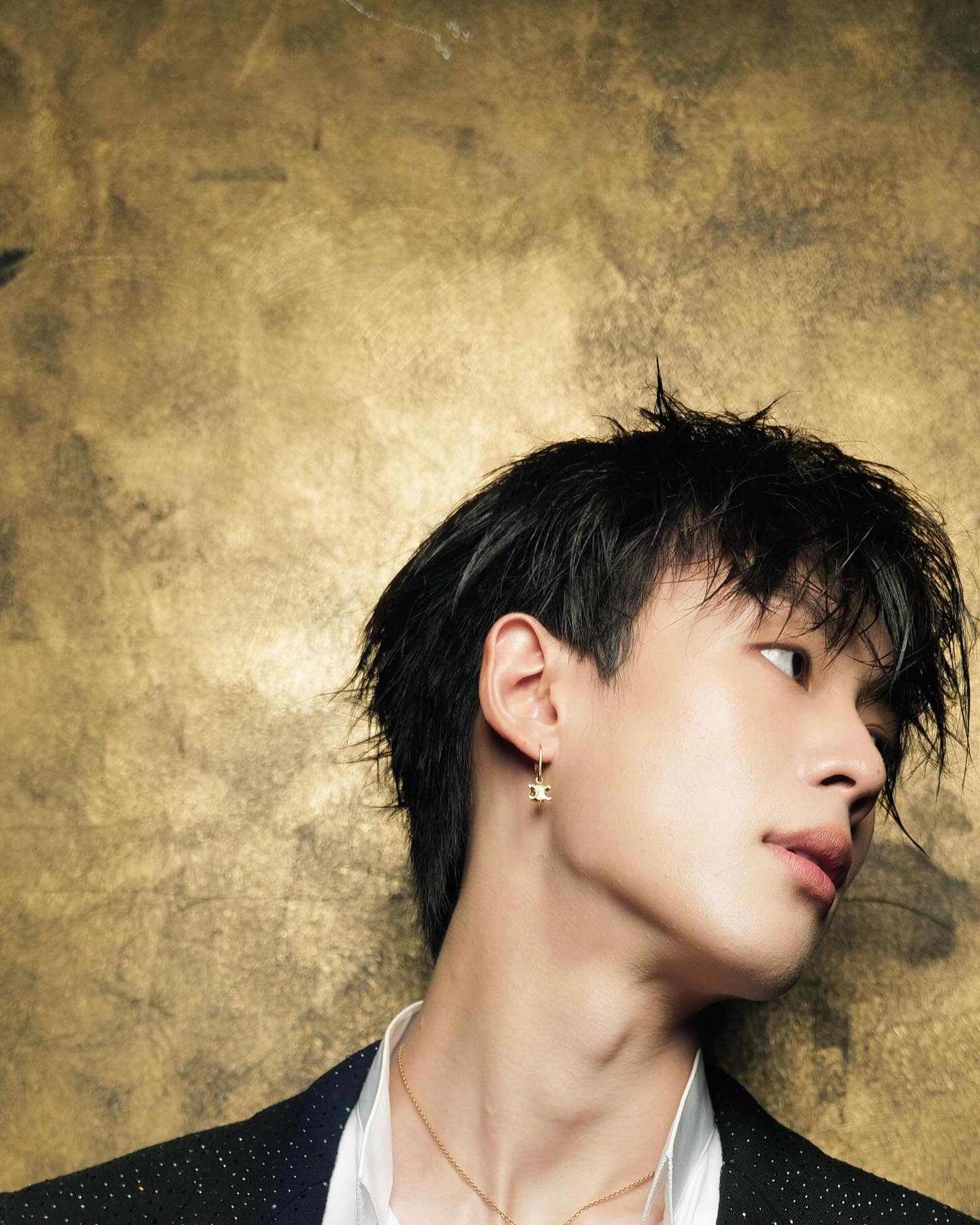 นิว - ชยภัค ตันประยูร