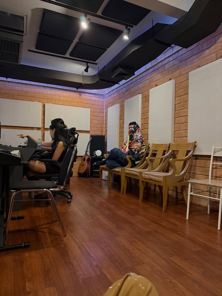 นิว - ชยภัค ตันประยูร