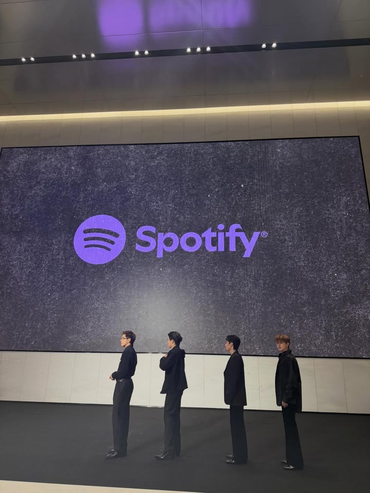 นิว - ชยภัค ตันประยูร