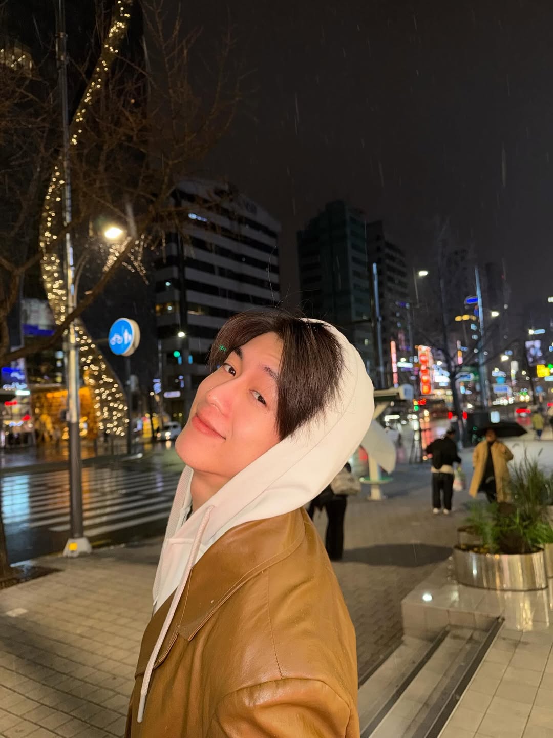 นิว - ชยภัค ตันประยูร