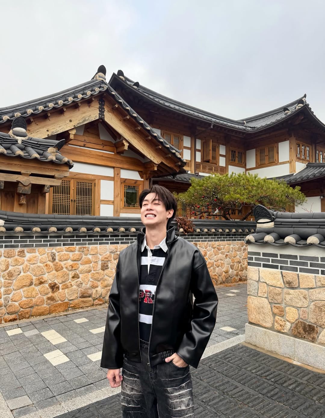 นิว - ชยภัค ตันประยูร