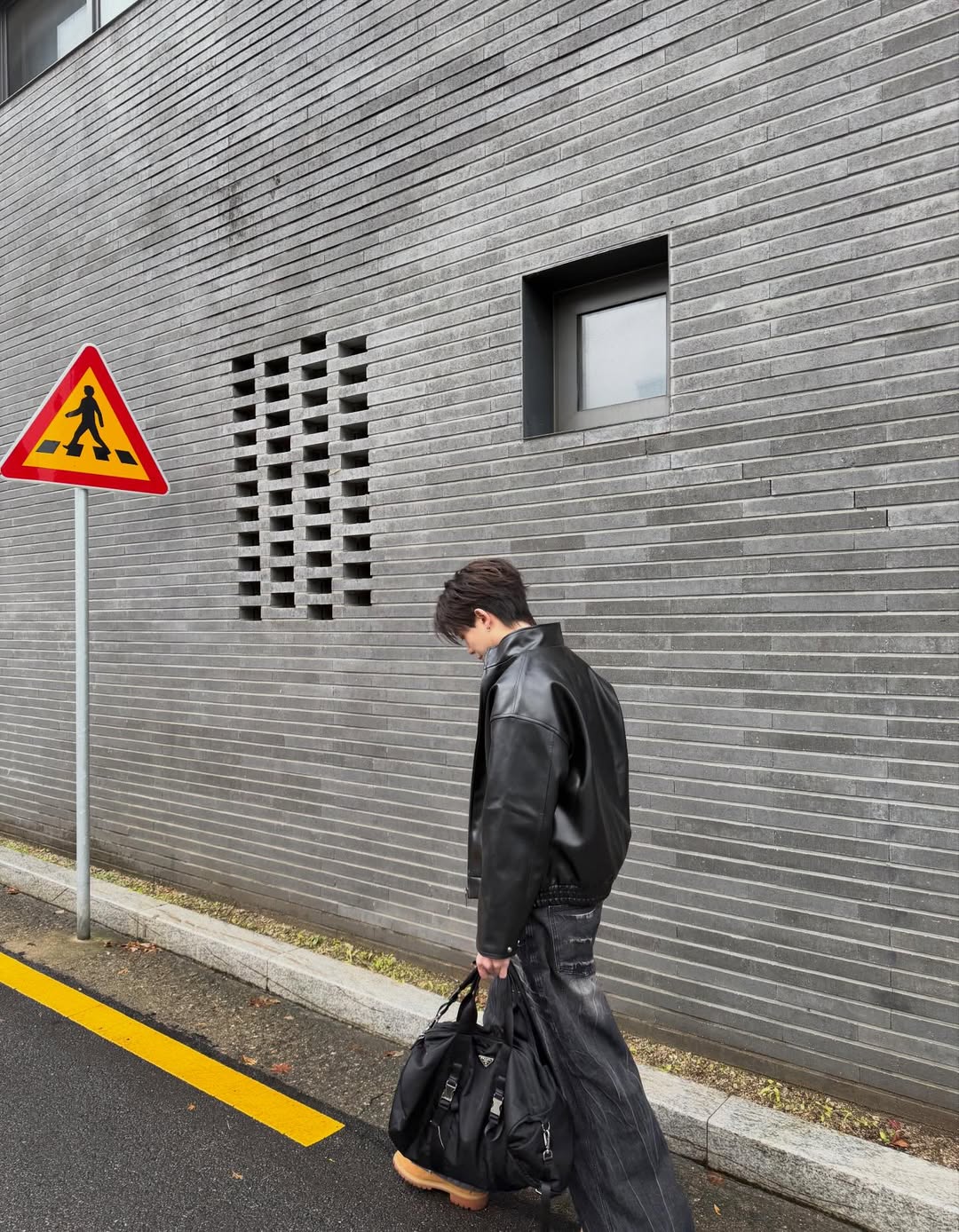 นิว - ชยภัค ตันประยูร