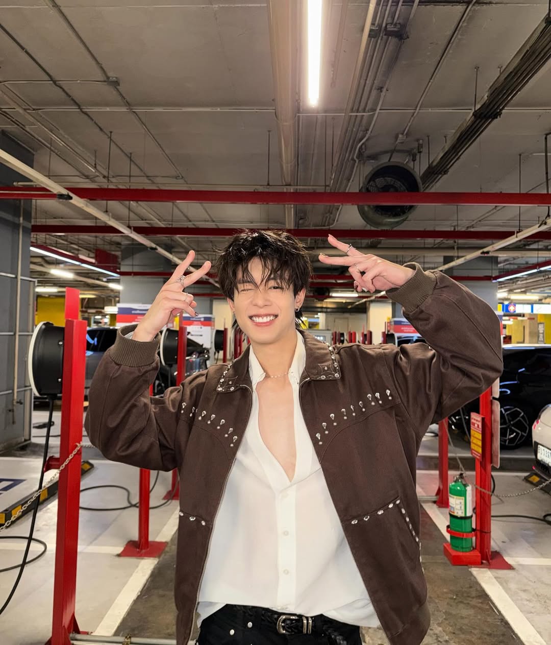 นิว - ชยภัค ตันประยูร