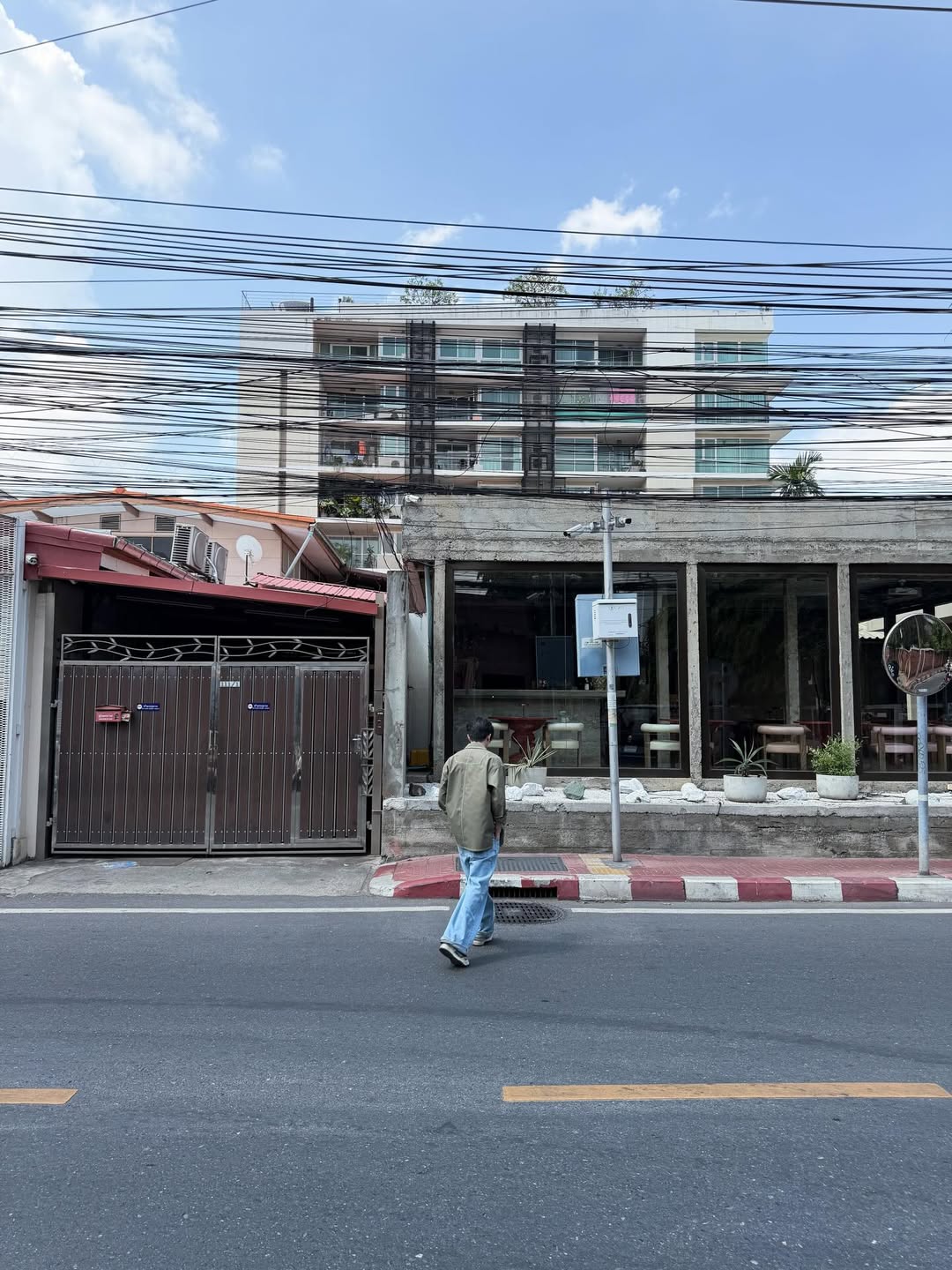 นิว - ชยภัค ตันประยูร