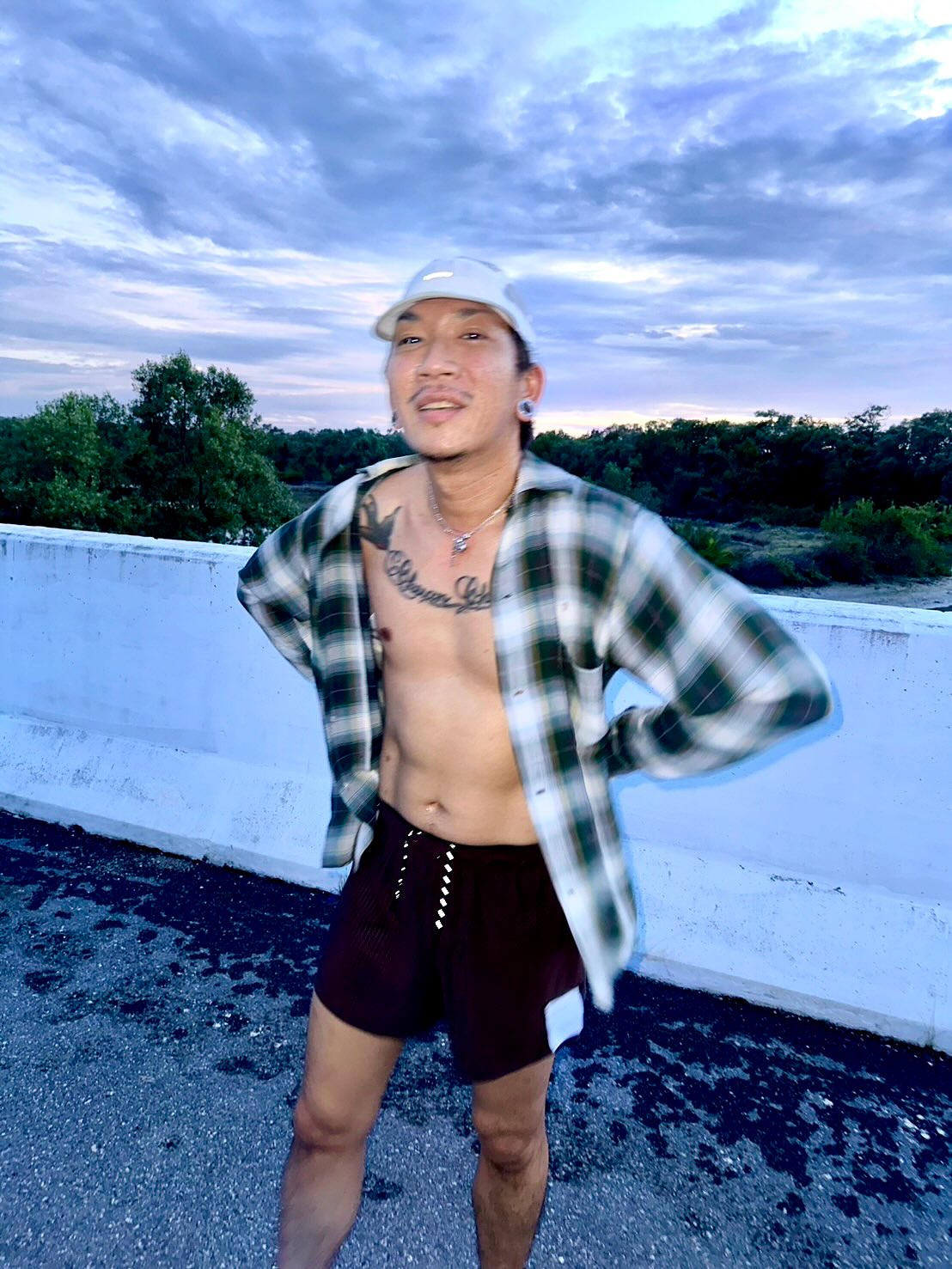 แจ๊ส ชวนชื่น